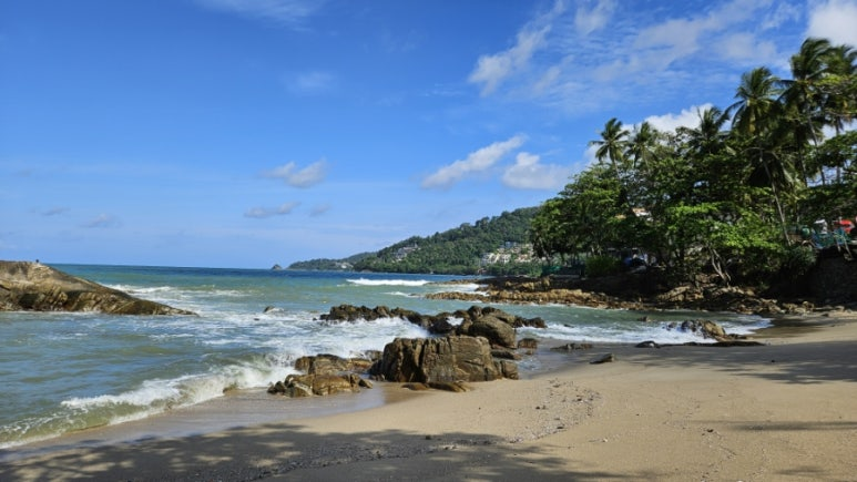 다이아몬드 클리프 리조트 앞 해변