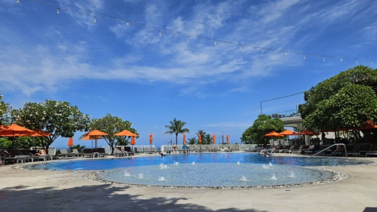 다이아몬드 클리프 리조트 수영장